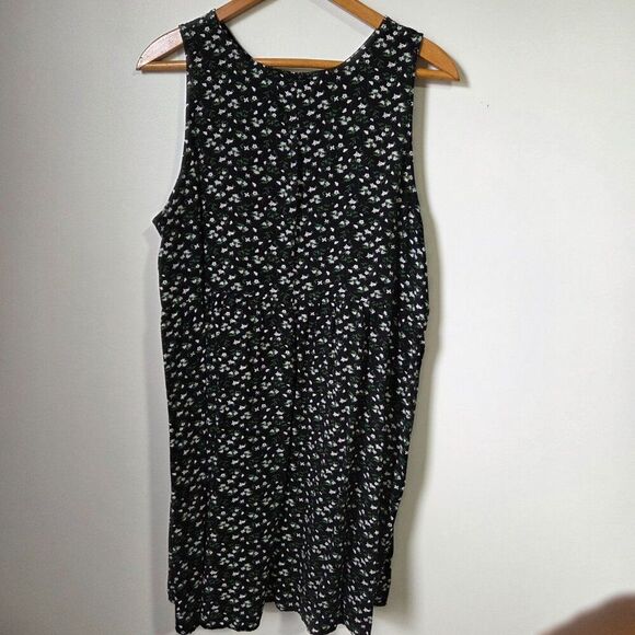EUC LIKE NEW OLD NAVY SOFT DITSY FLORAL DRESS SIZE XL - Picture 4 of 16